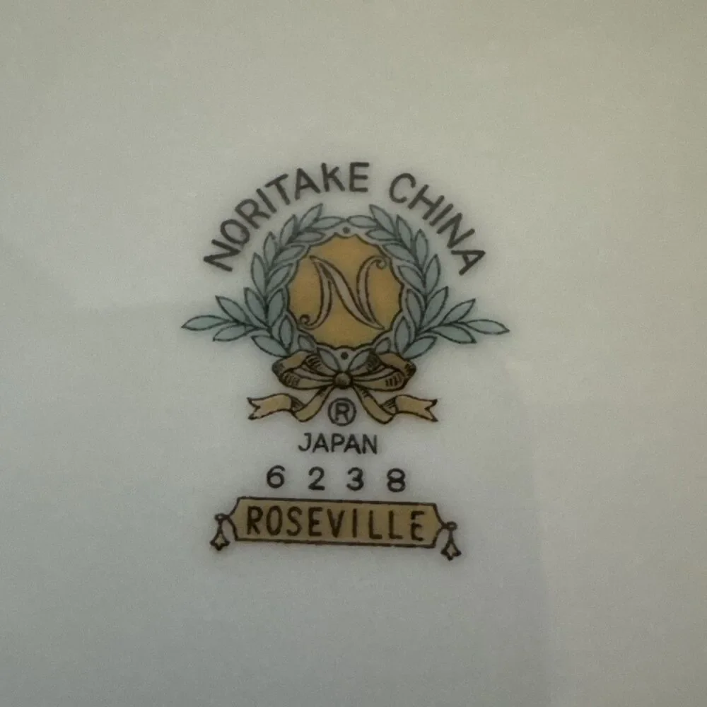 Noritake Roseville #6258 ROUND Serving 9